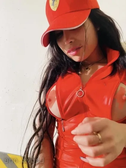 Valentine escort profile in Nantes
